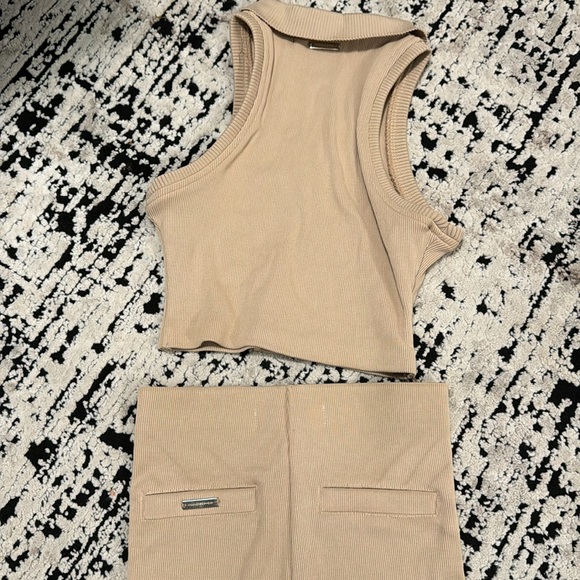 Manière de Voir Ribbed Biker Short Set - Picture 3 of 8